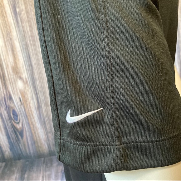 Sale 5 For $25 Men’s Nike Dry Fit Shirt - Picture 3 of 5